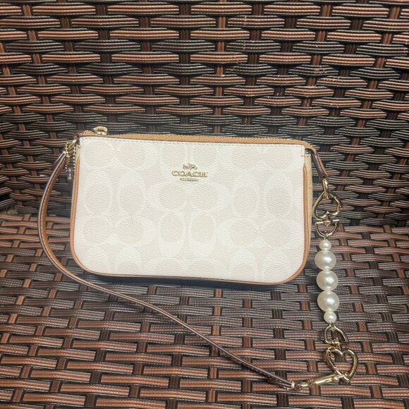 coach Nolita 19 In Blocked Signature Canvas ca444 - Picture 1 of 7